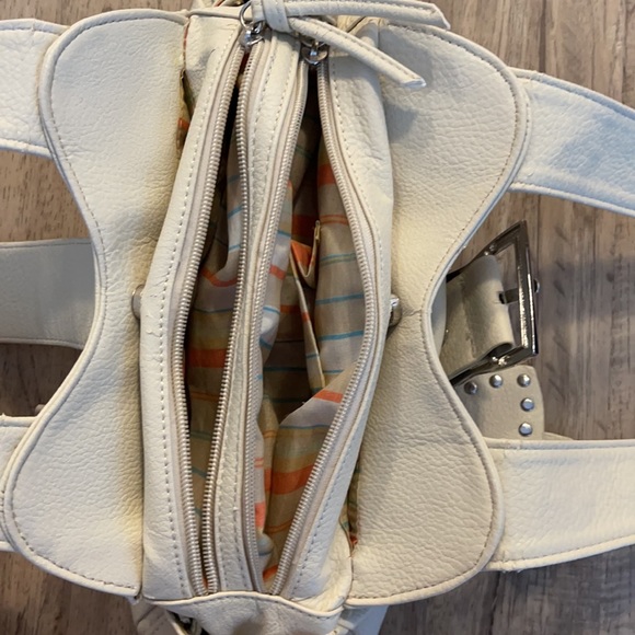 Totally 2000s handbag - Picture 2 of 2